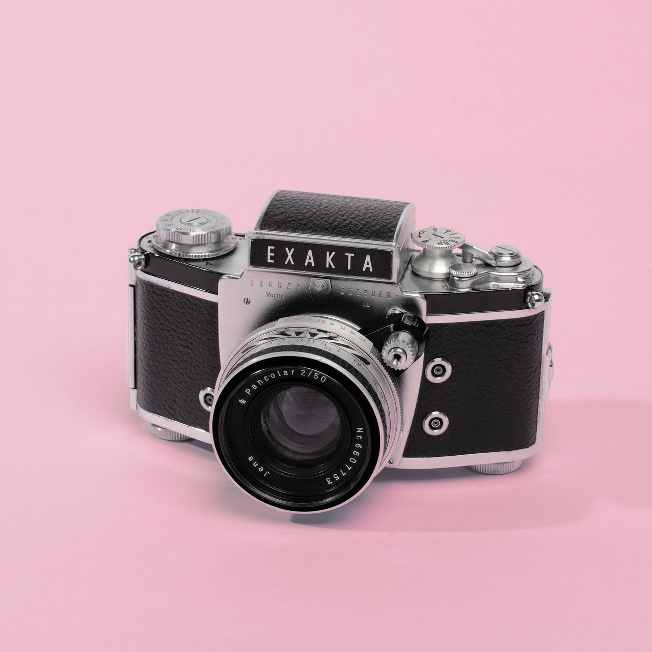 Productfoto's gegenereerd met AI-technologie voor een webshop